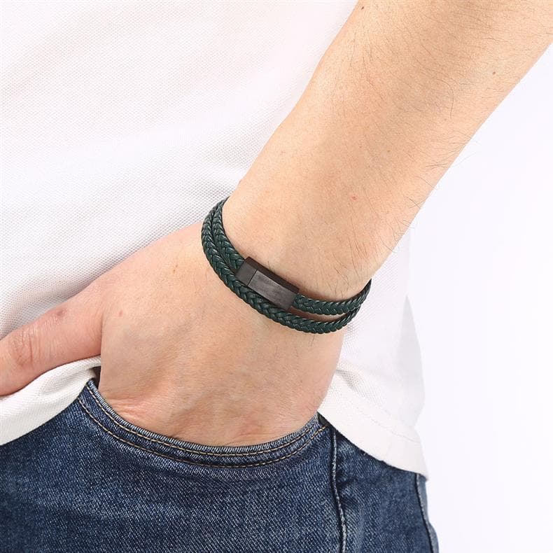 ブレスレットメンズ 職人技が光る編み込み革紐ブレスレット