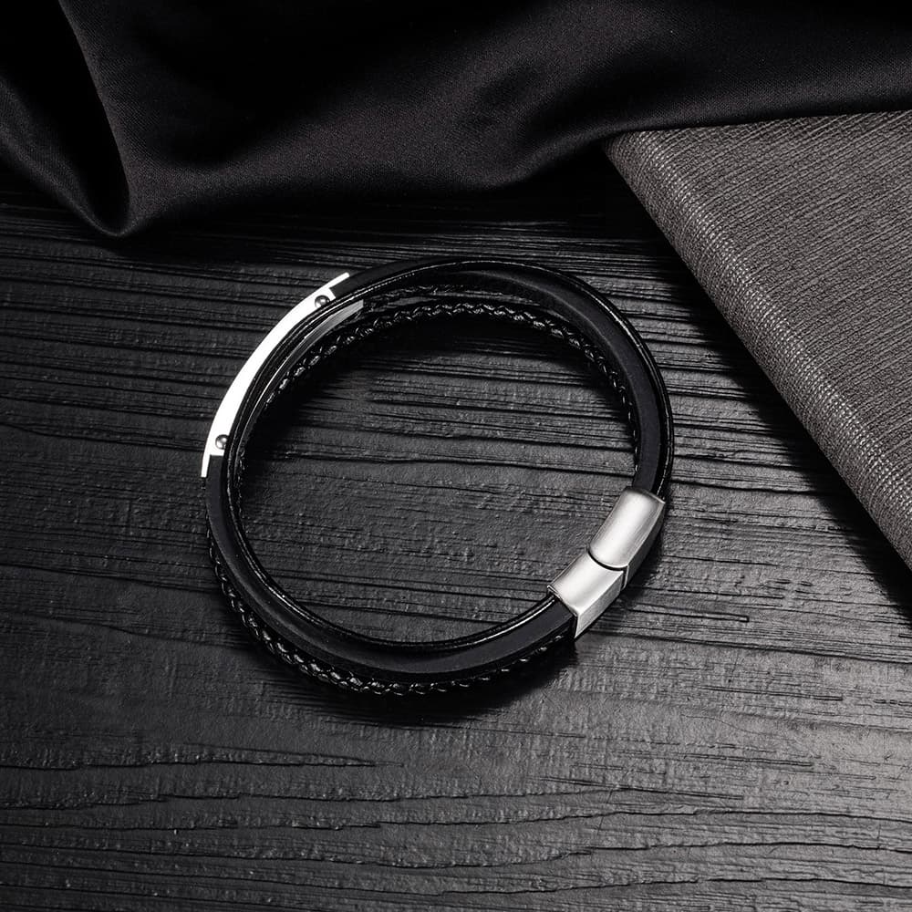 ブレスレットメンズ 編み込みレザー重ね着けブレスレット