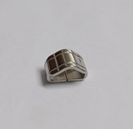 ブレスレットメンズ 上質な編み込み革紐 ステンレスバックル留めブレス