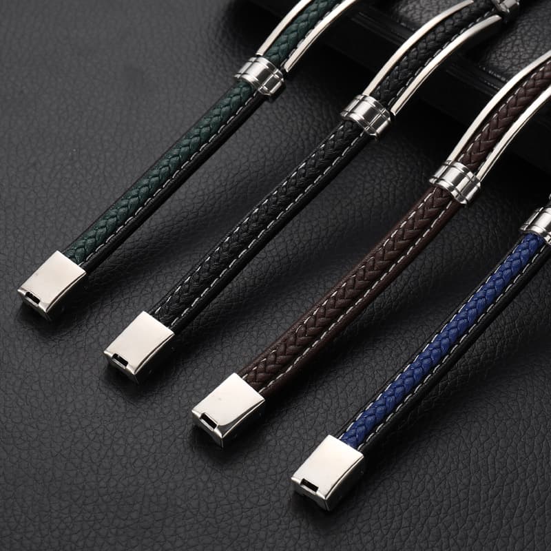 ブレスレットメンズ 上質な編み込み革紐 ステンレスバックル留めブレス